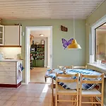 Nyaraló Gorgeous In With Kitchen Bandholm