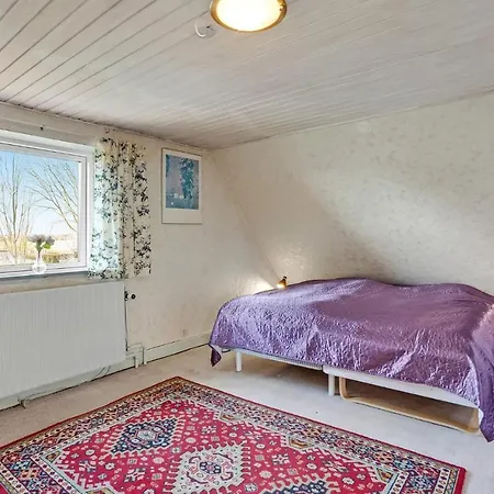 Gorgeous In With Kitchen בית נופש בנדהולם