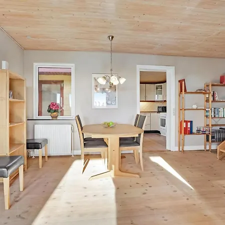 Feriehus Gorgeous In With Kitchen Bandholm