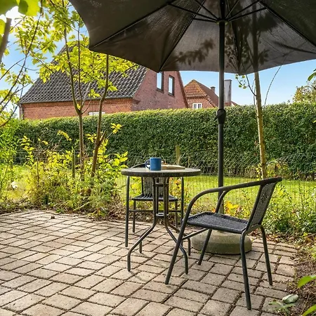 Gorgeous In With Kitchen Feriehus